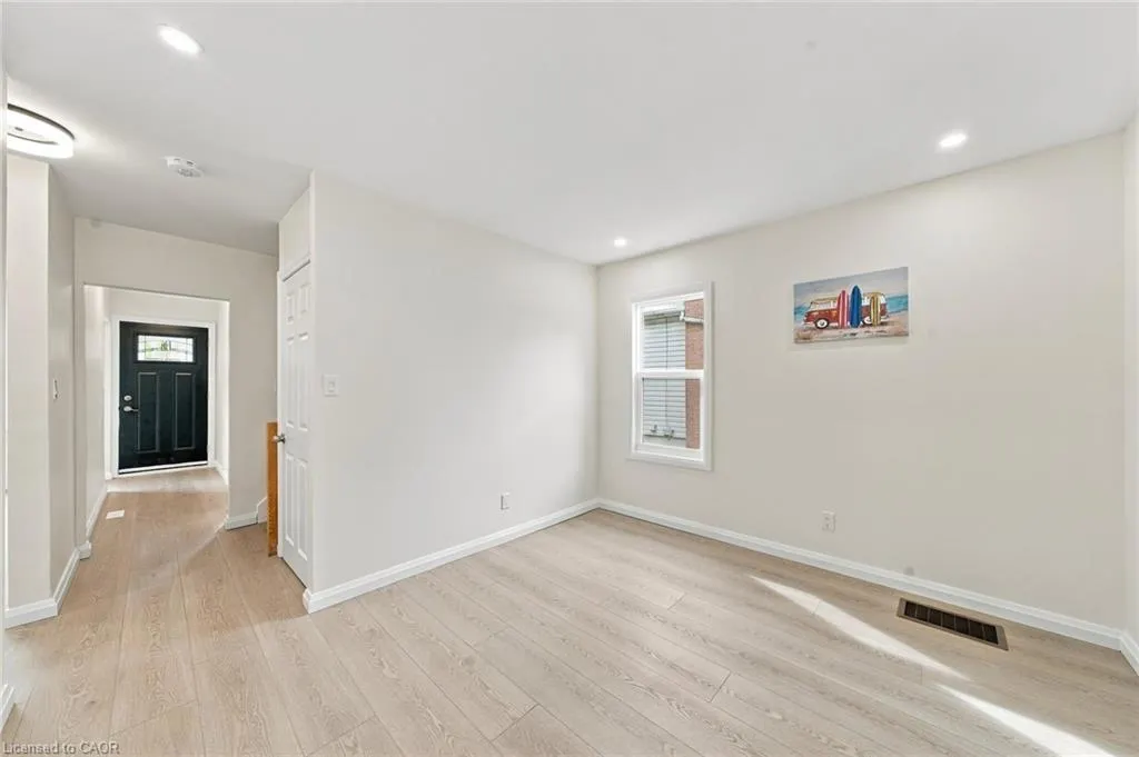 294 East 28th Street