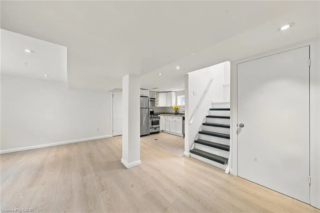 294 East 28th Street