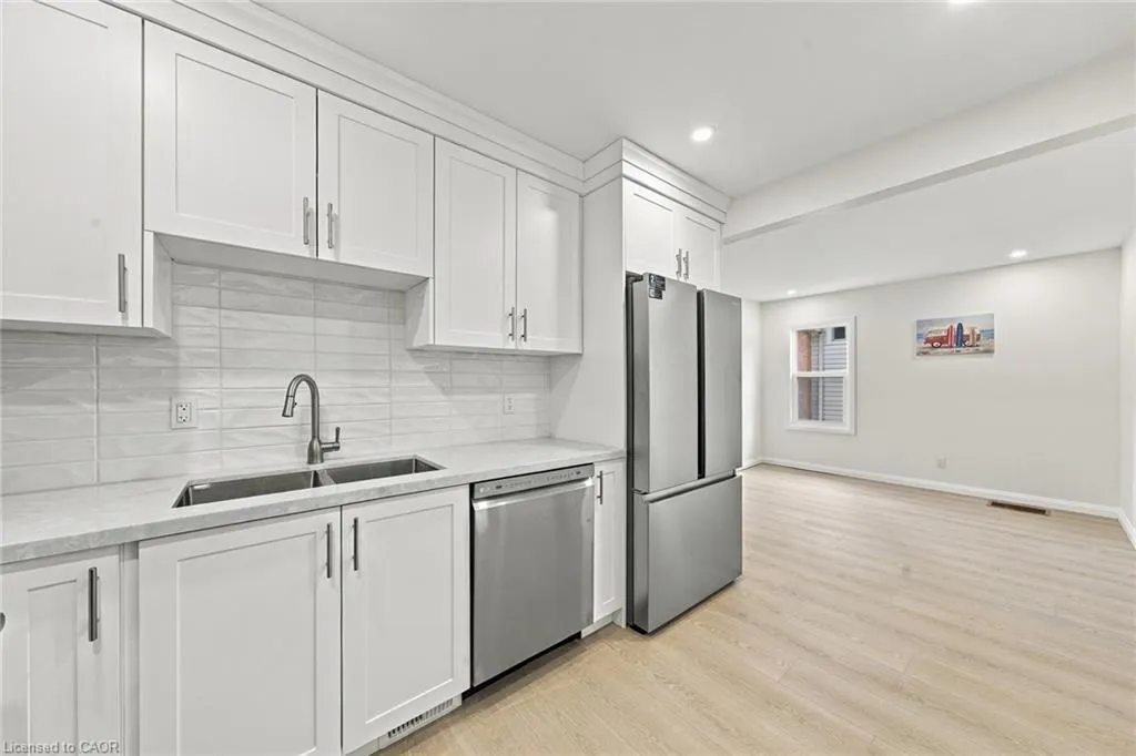 294 East 28th Street