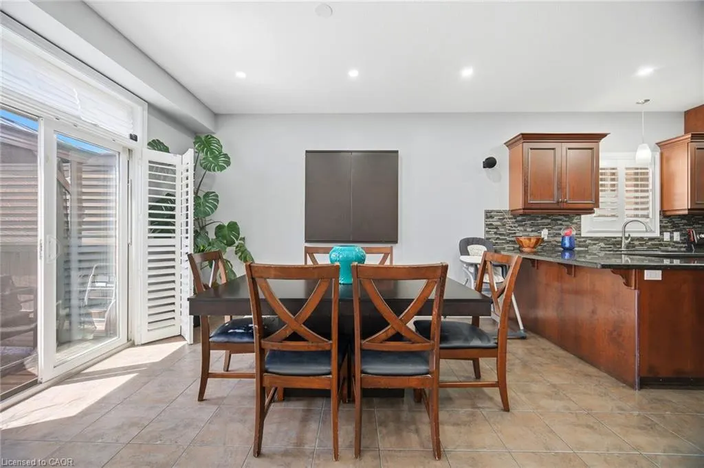 79 Garinger Crescent