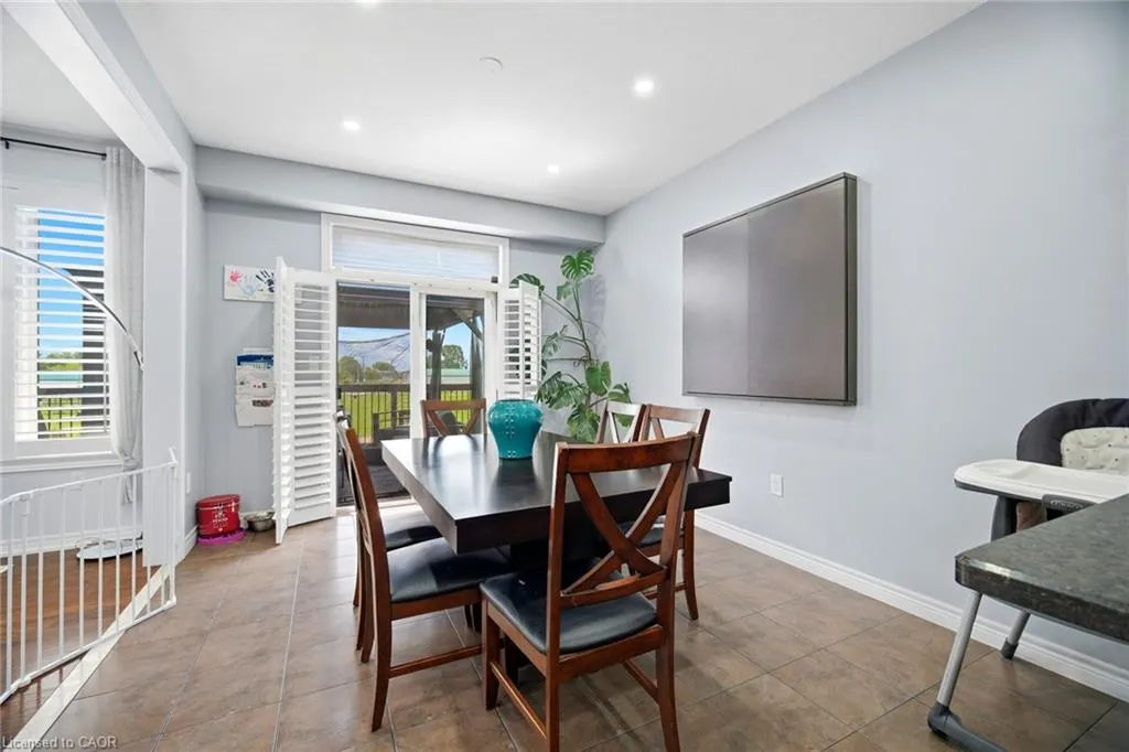 79 Garinger Crescent