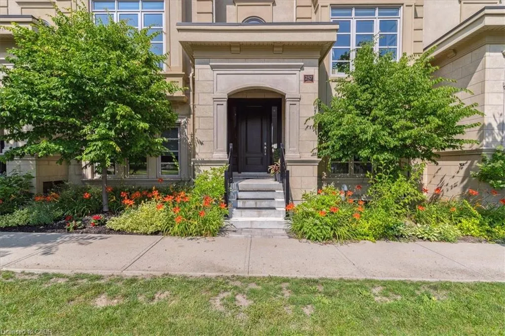 257 Hanover Street