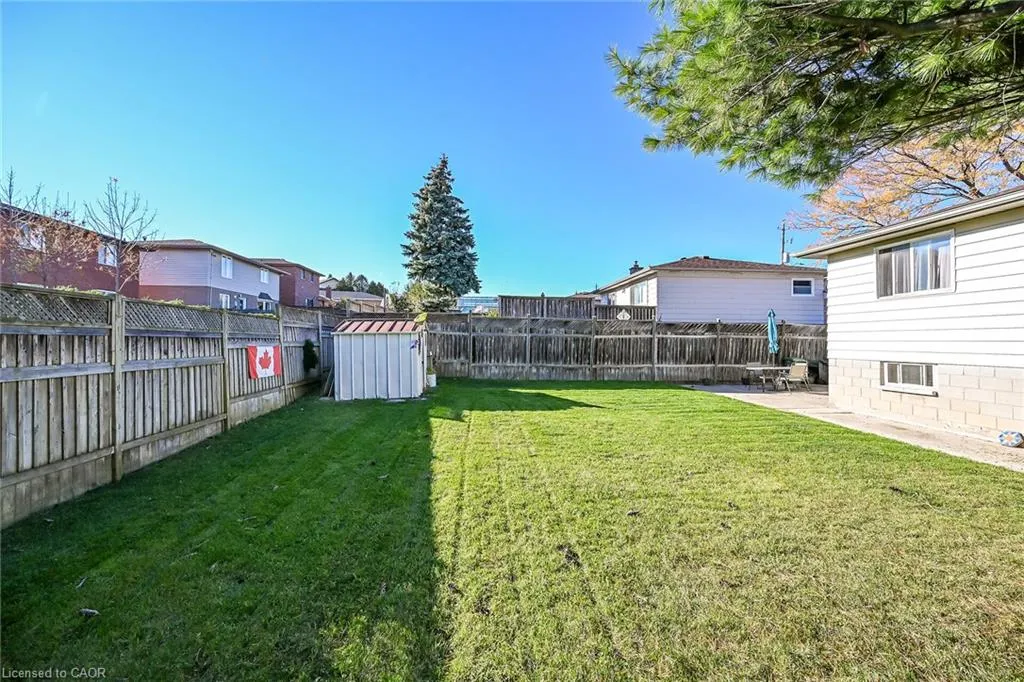 411 Queen Victoria Drive