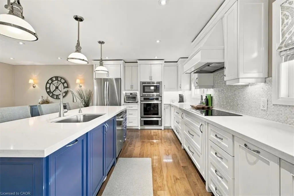 368 Aurora Crescent
