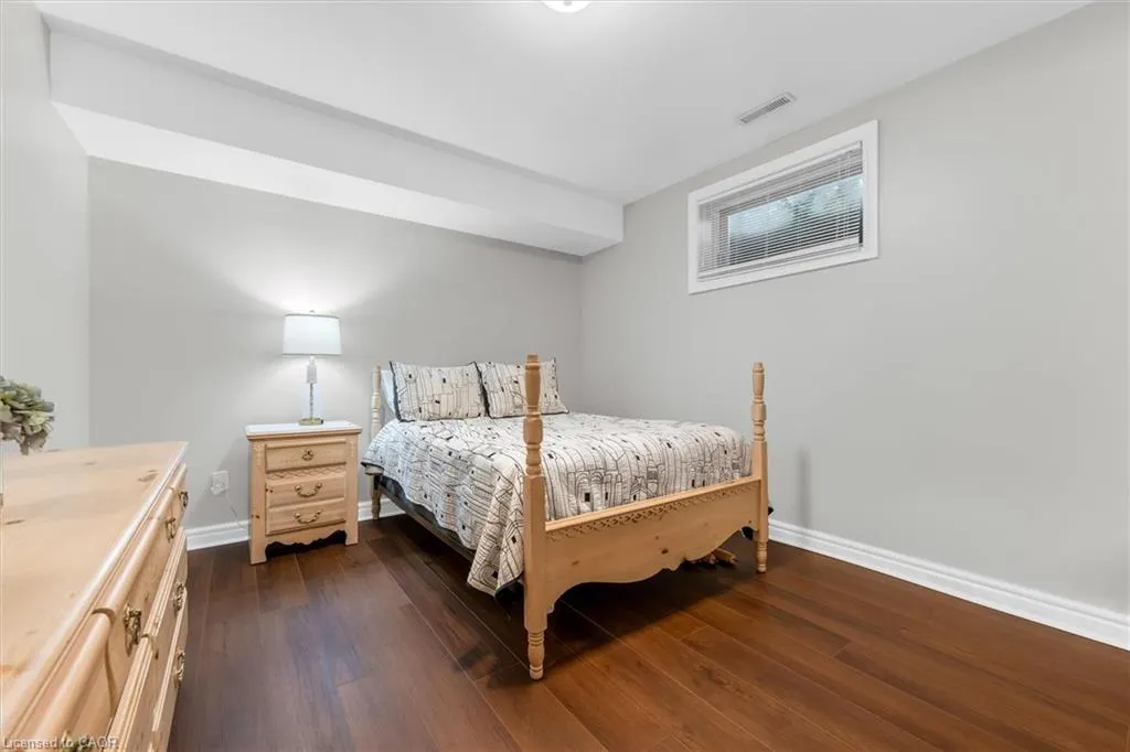 2110 New Street #6