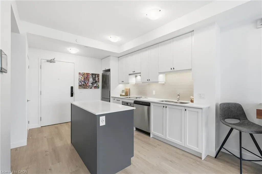 461 Green Road #206