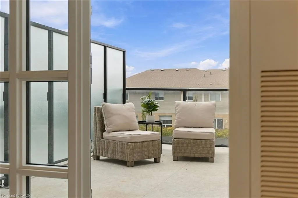 461 Green Road #206