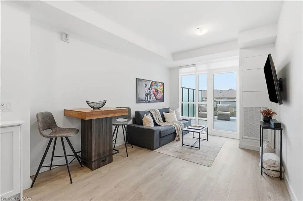 461 Green Road #206
