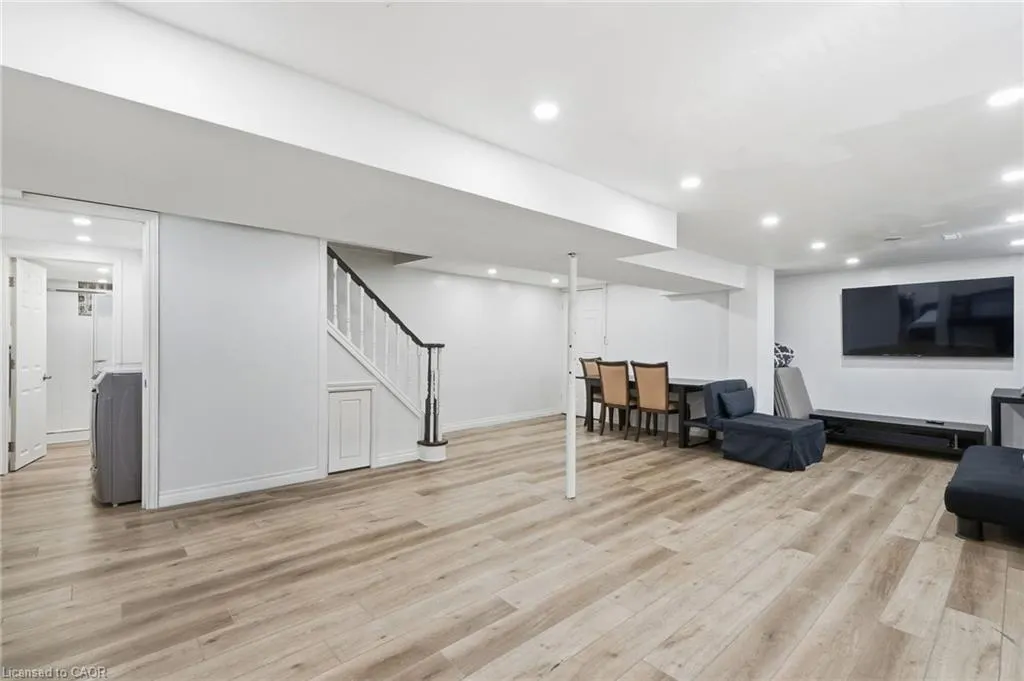 367 Hemlock Avenue