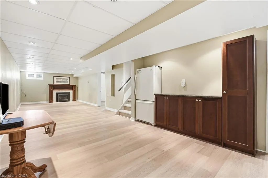 1360 Waterdown Road