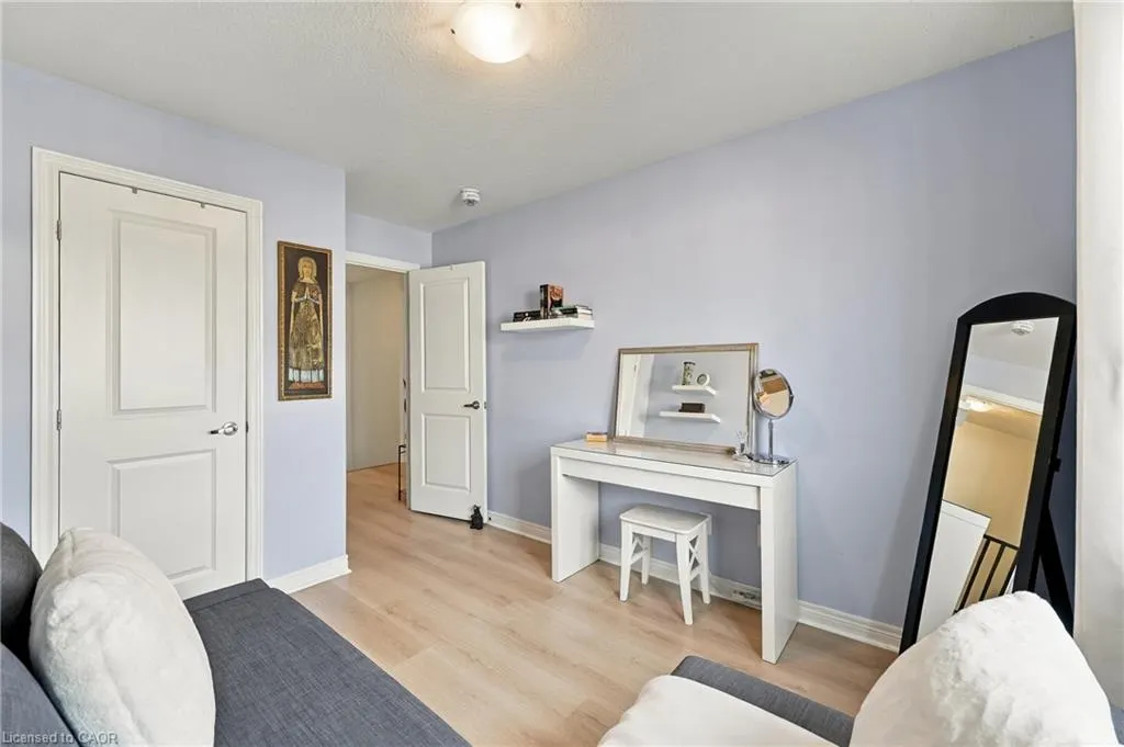 4 Waterview Drive
