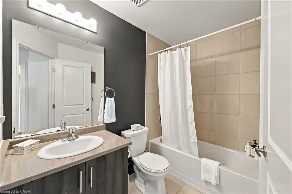 4 Waterview Drive