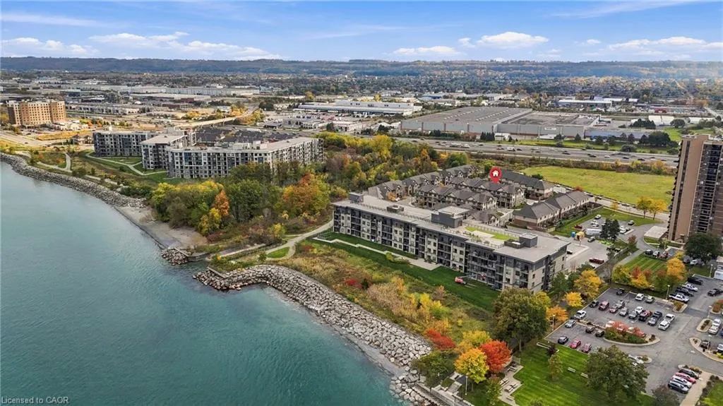 4 Waterview Drive