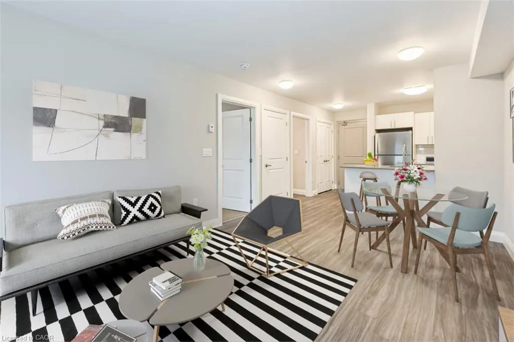 100 Bronte Street S #208