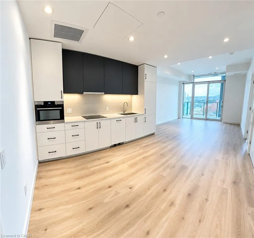 741 King Street W #1705