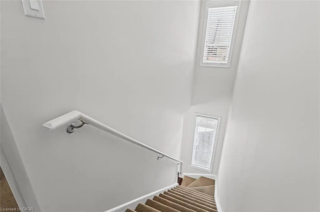 2090 Bates Common
