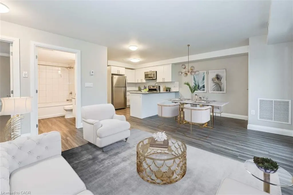 100 Bronte Street S #205