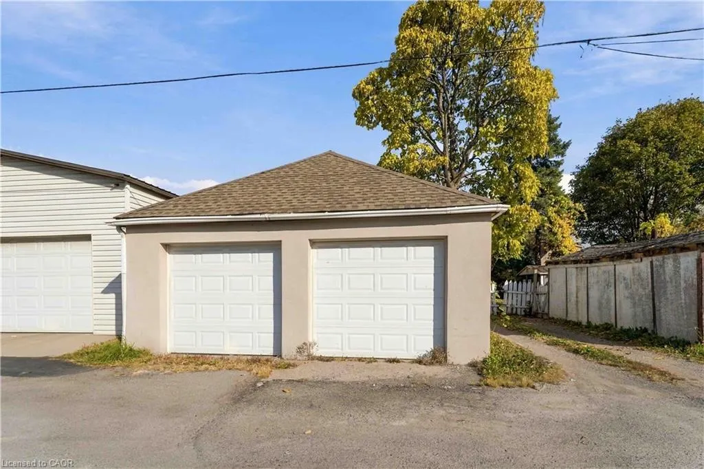 74 Cambridge Avenue