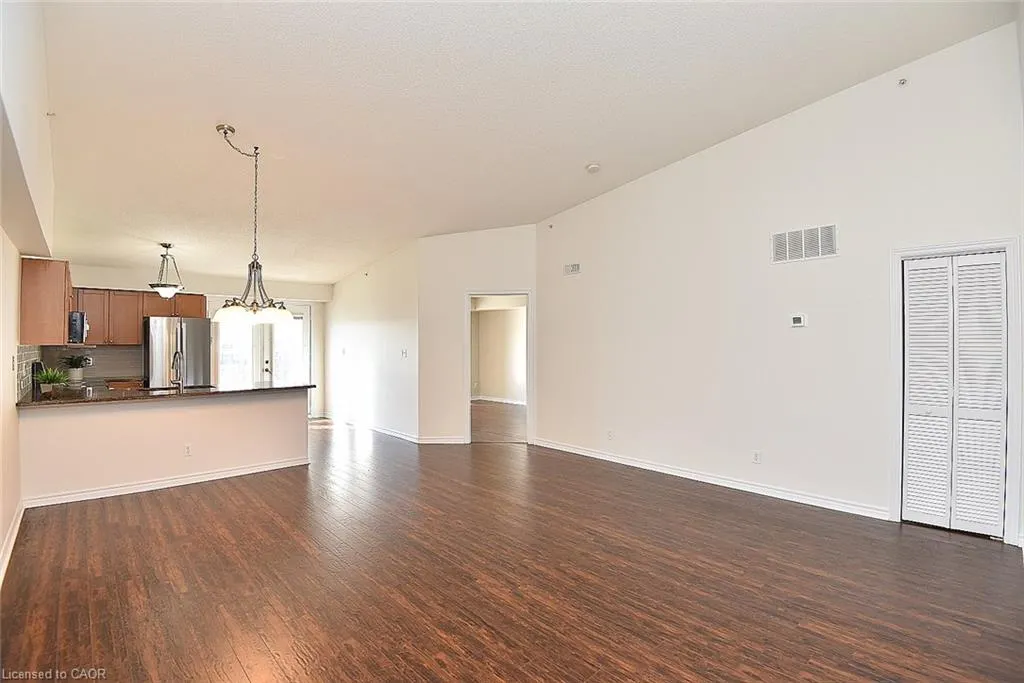 2085 Appleby Line #412