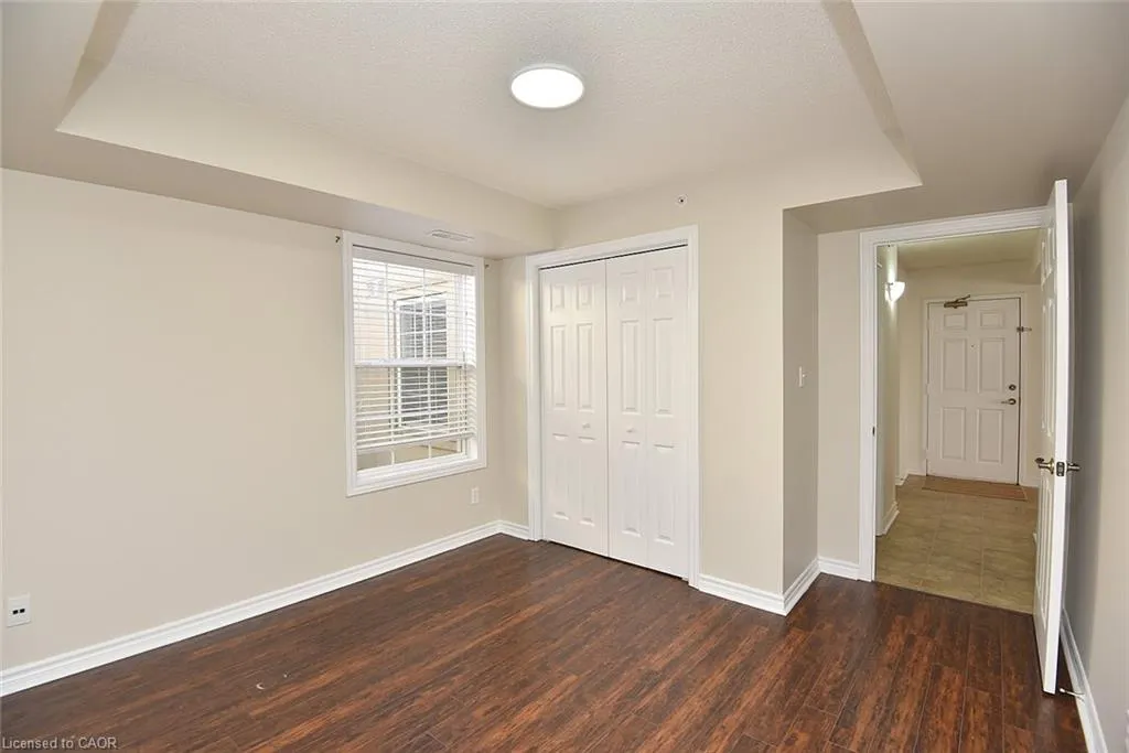 2085 Appleby Line #412