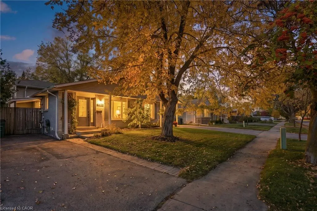 427A Dayna Crescent