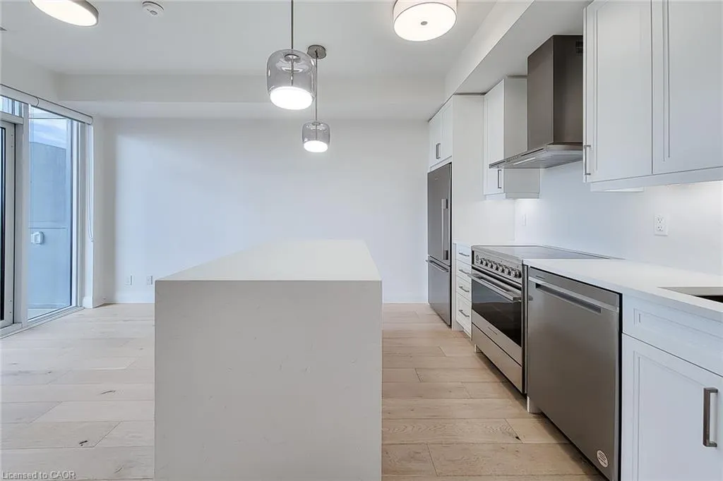500 Brock Avenue #909