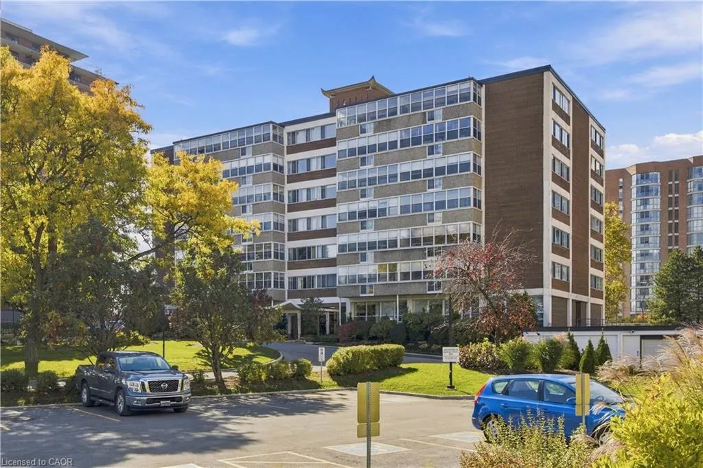 45 Westmount Road N #202