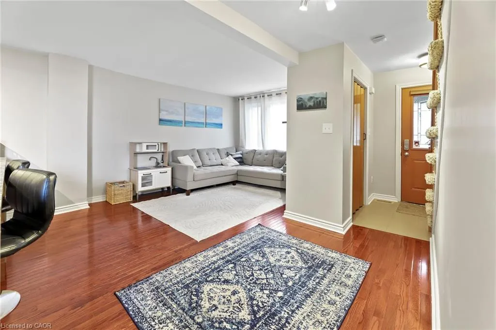 42 Hess Street N