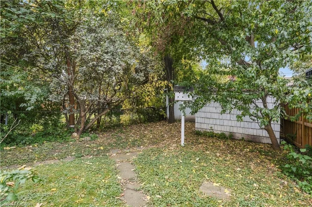 40 Aikman Avenue