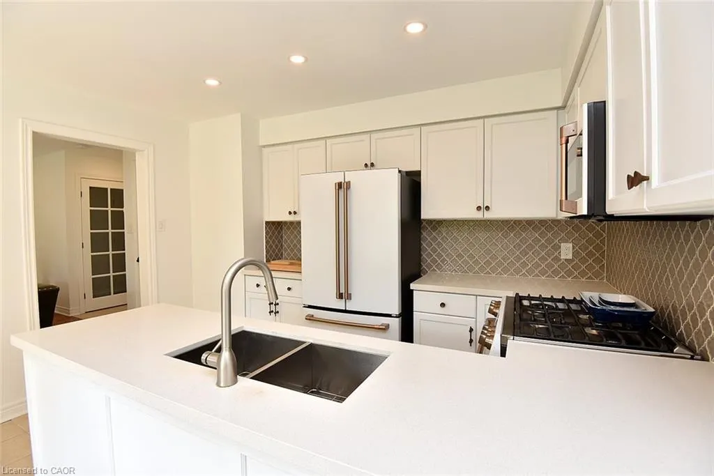 546 Sandcherry Drive