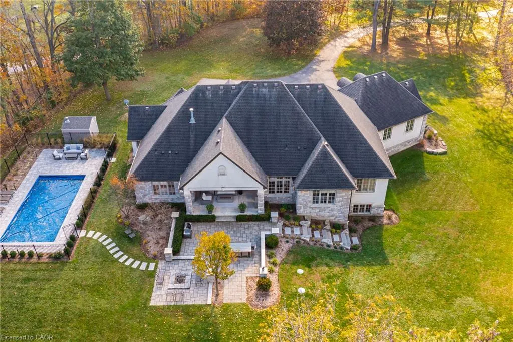 1043 Jerseyville Road W