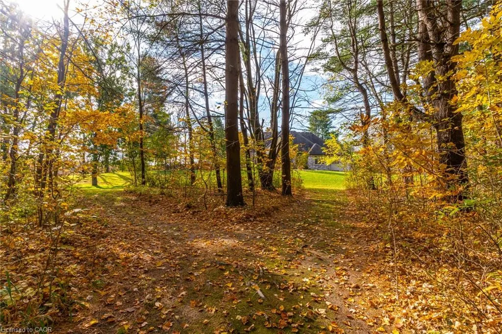1043 Jerseyville Road W