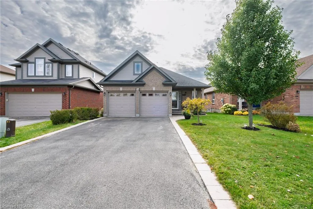 98 Sanders Crescent