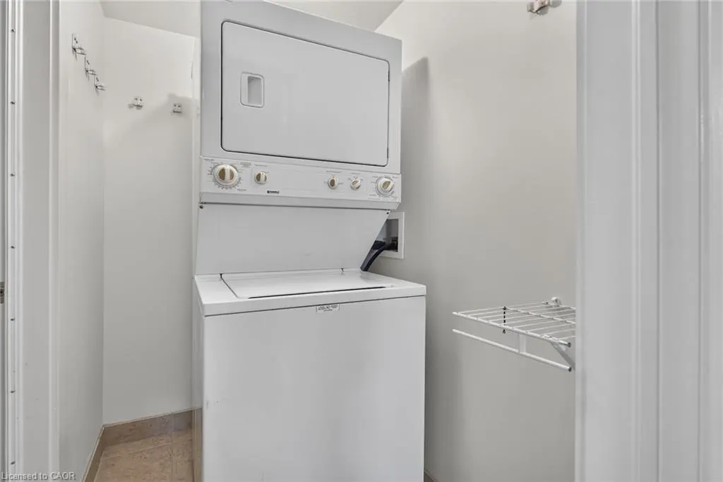49 Ontario Street #15