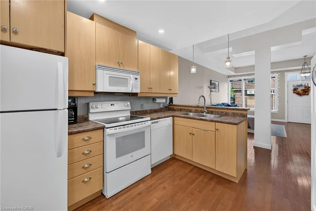 49 Ontario Street #15