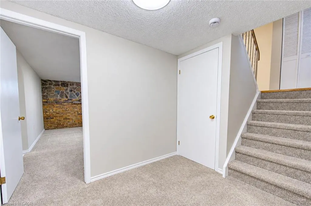 27 Alto Drive