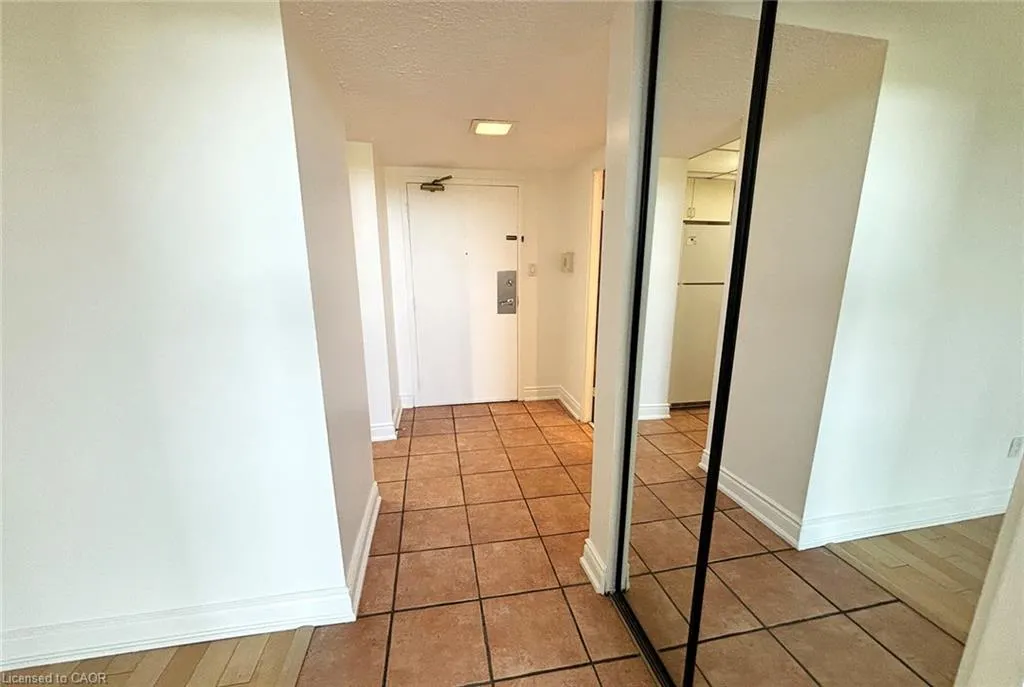 20 Speers Road #1004