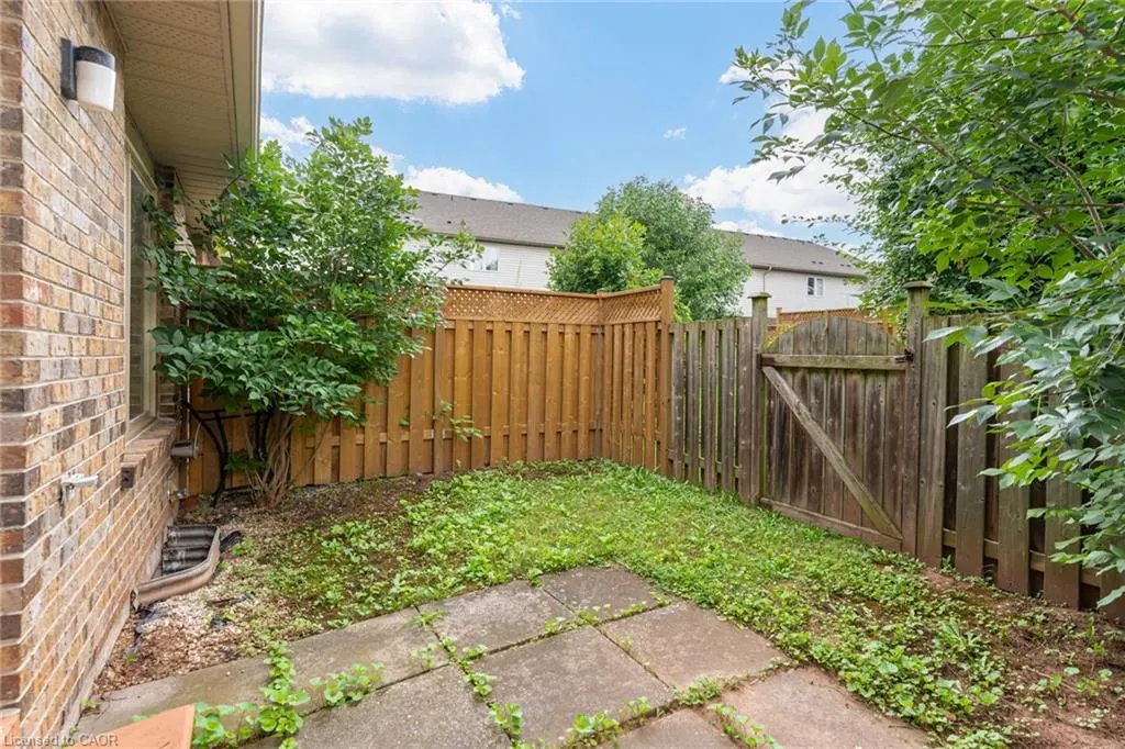 5076 New Street #23