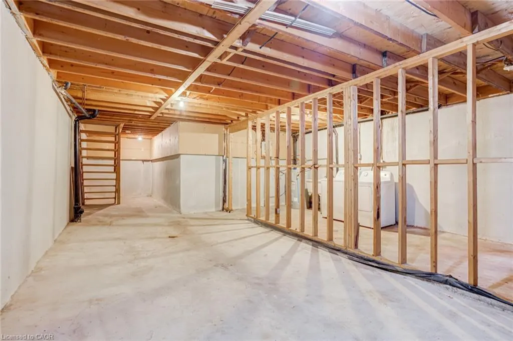 5076 New Street #23