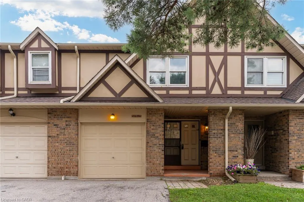 5076 New Street #23
