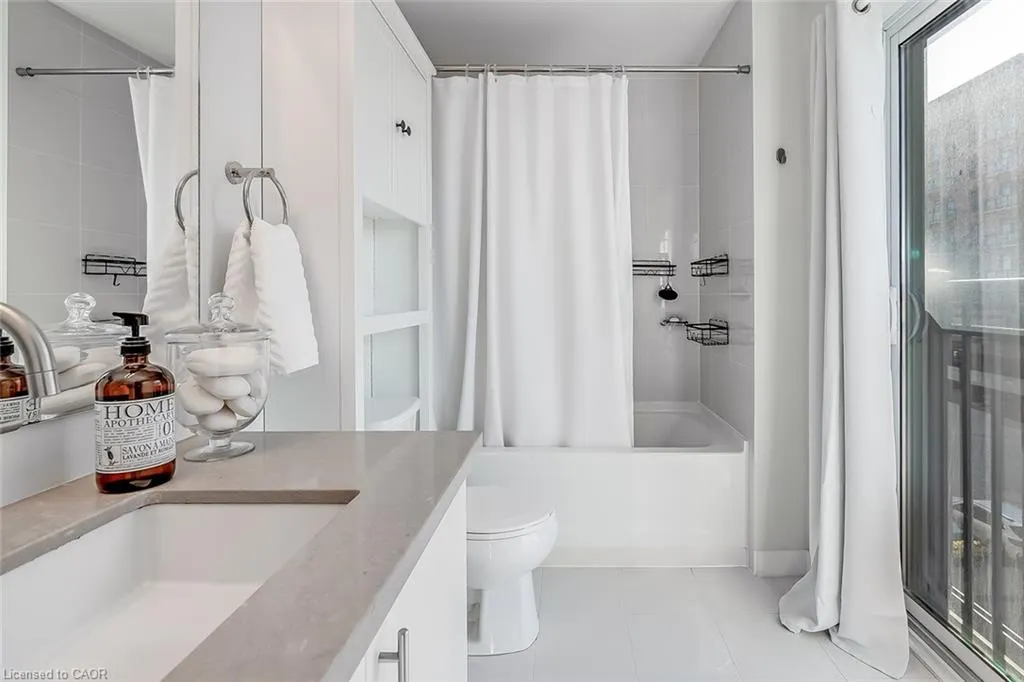 2486 Old Bronte Road #306