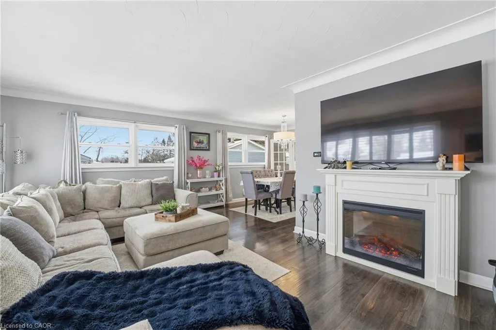 473 Mohawk Road W