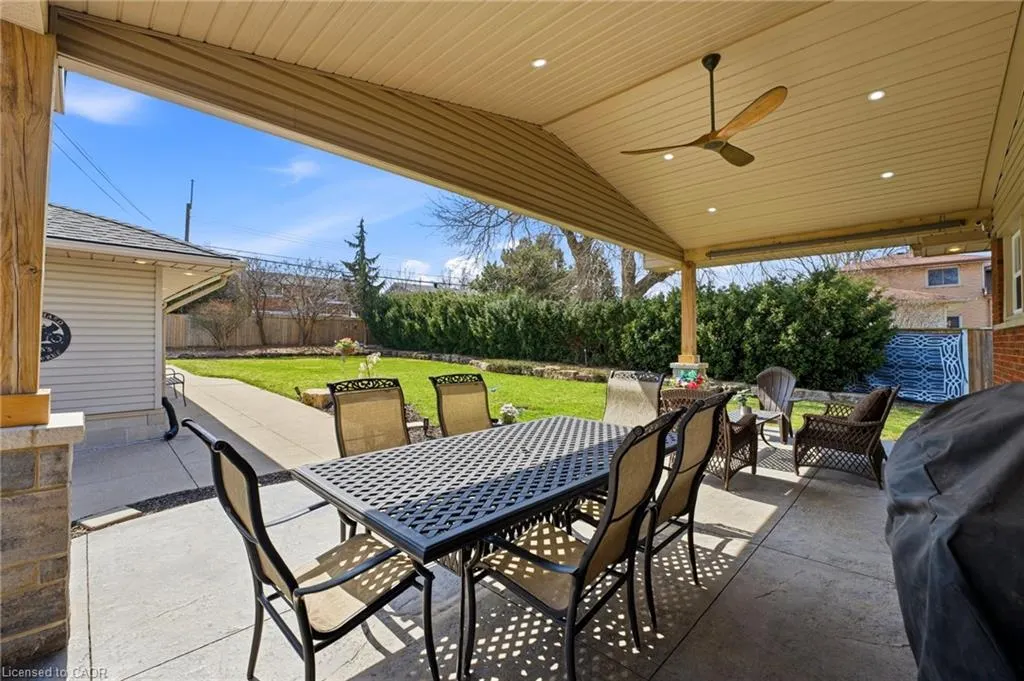 473 Mohawk Road W