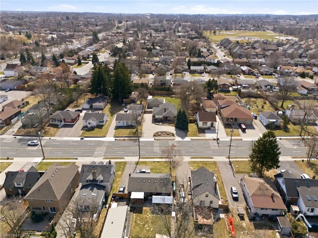 473 Mohawk Road W