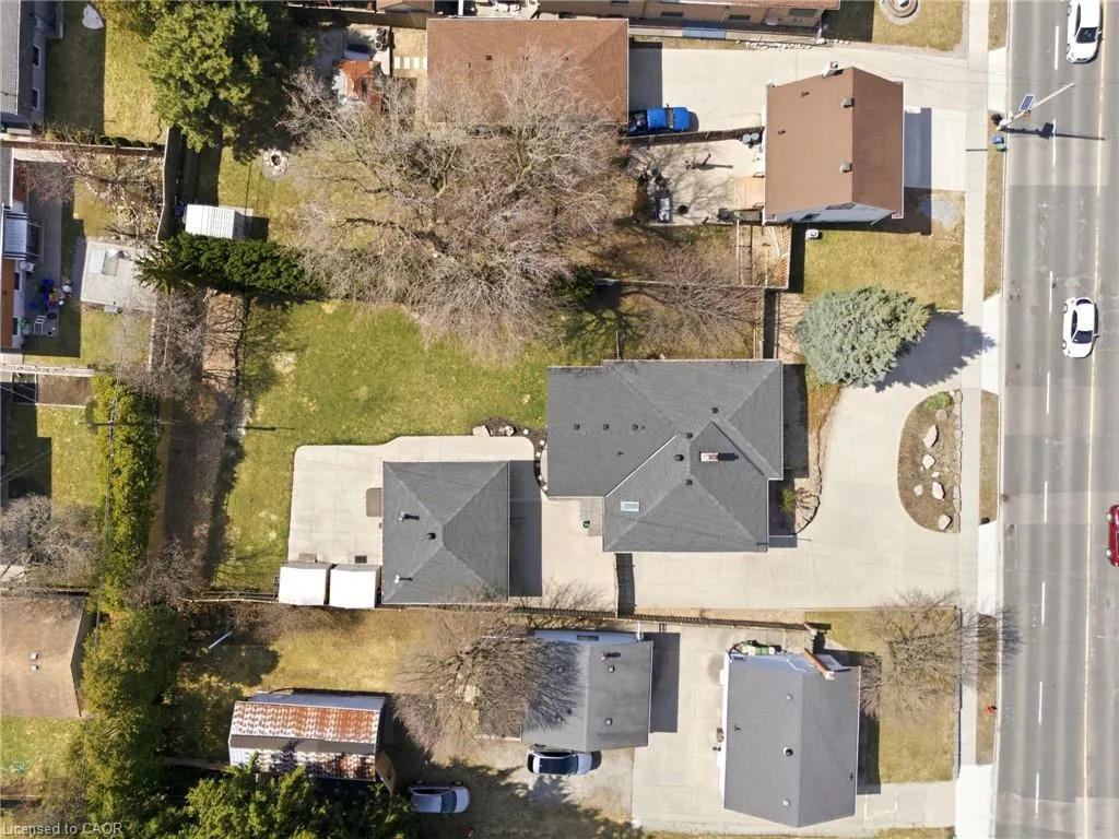 473 Mohawk Road W