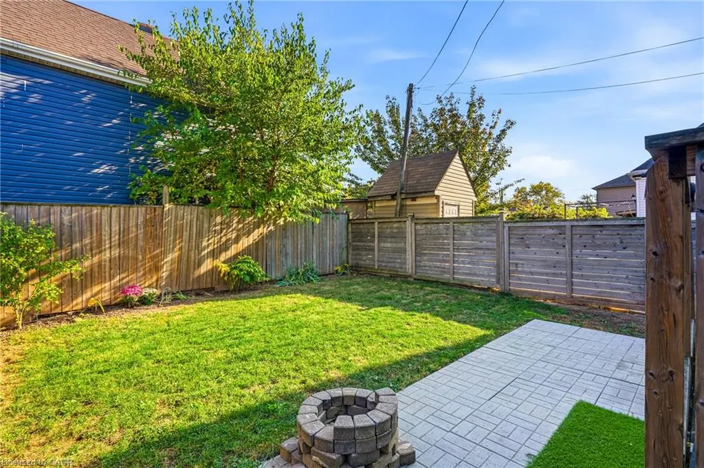 108 Robins Avenue