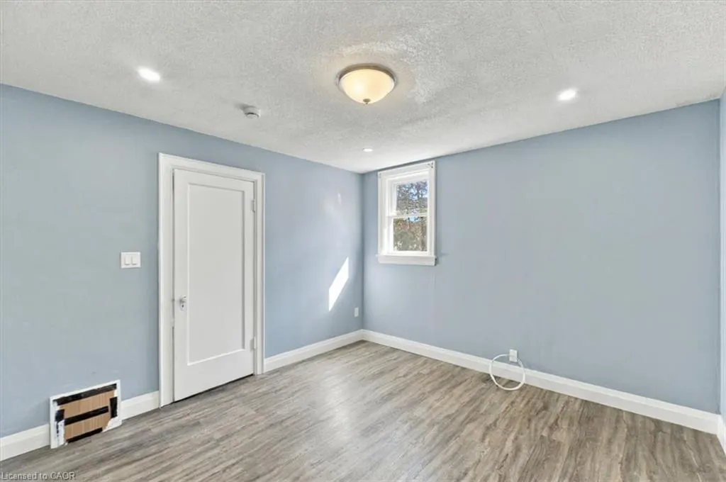 82 Norfolk Avenue