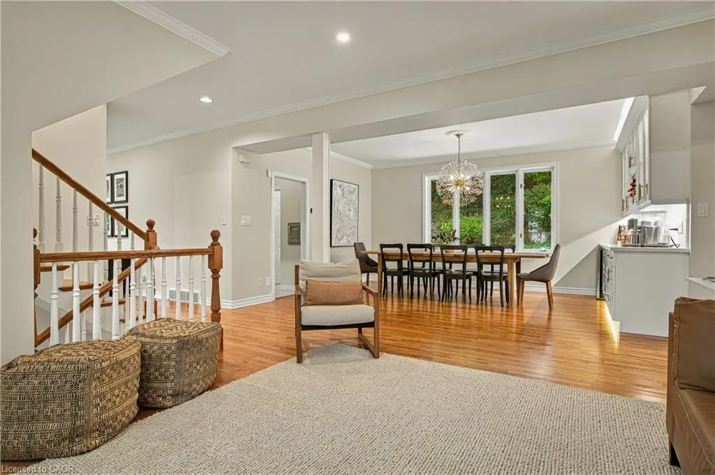 139 Oaklands Park Court