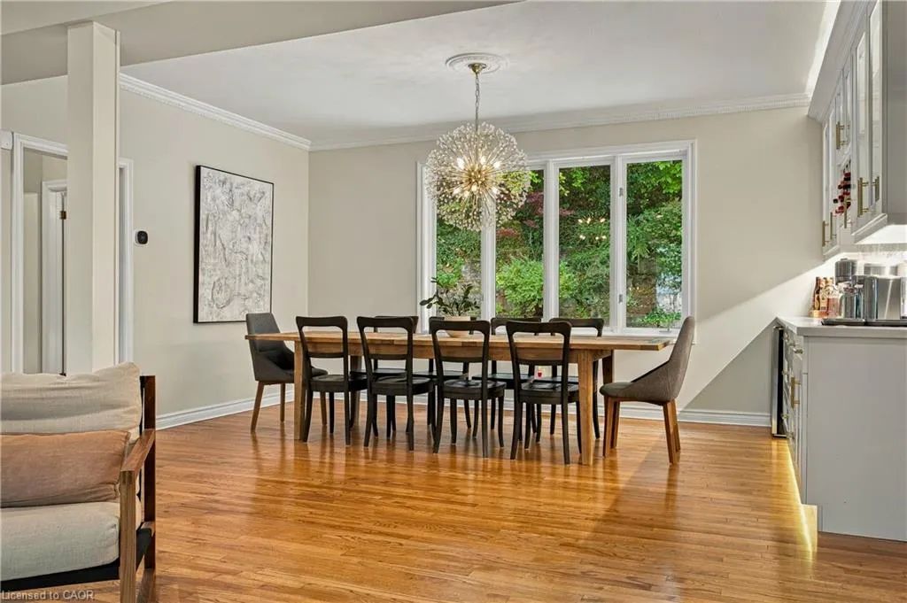 139 Oaklands Park Court