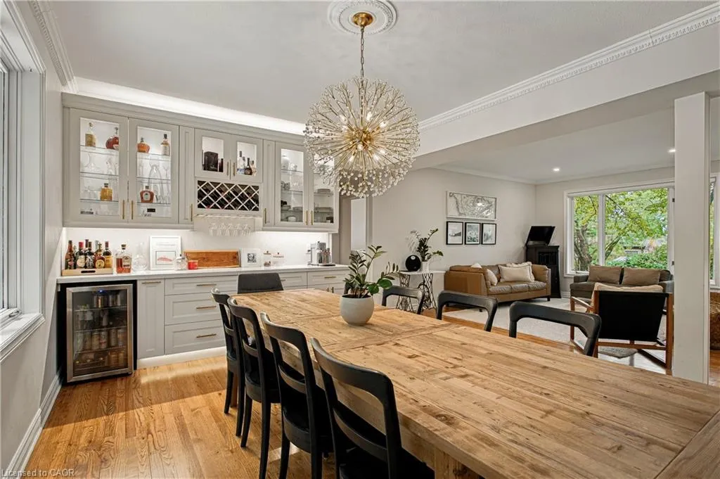 139 Oaklands Park Court